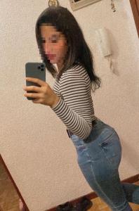 631254601: Chica busca chico en La Coruña