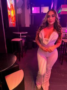 634383995: Chica busca chico en Alicante