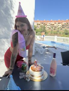 618944126: Chica busca chico en Navarra