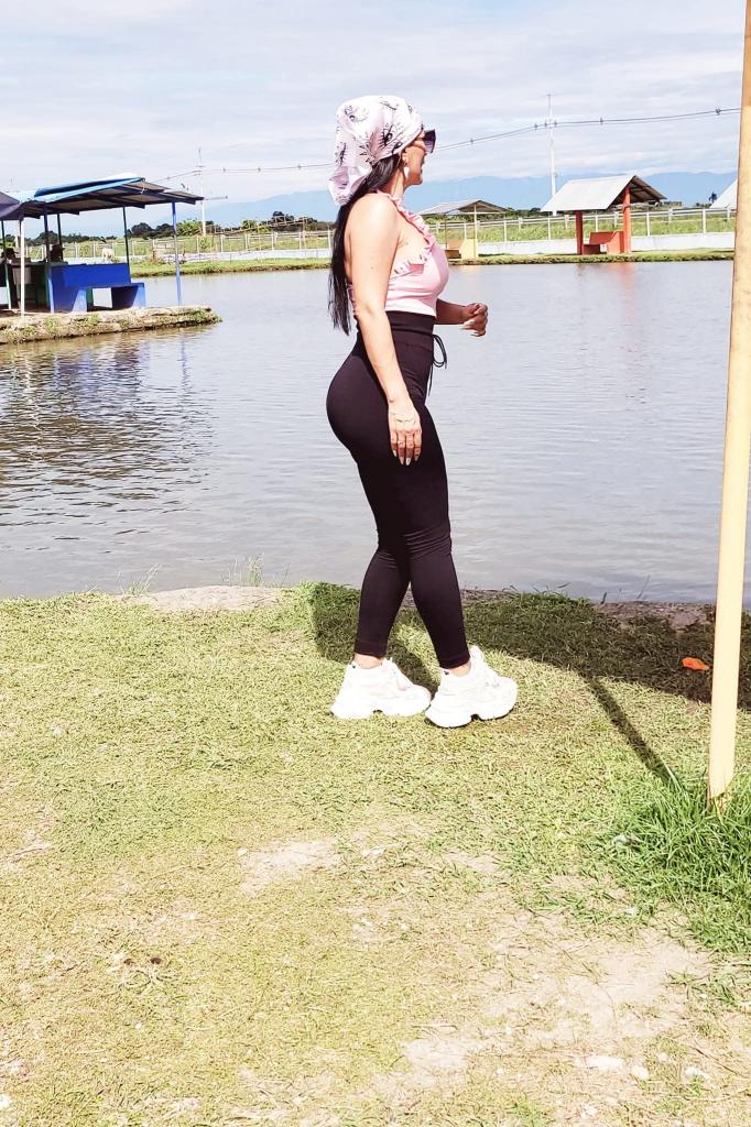 611059435: Chica busca chico en Barcelona