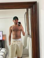 627296445: Chico busca chica en Madrid