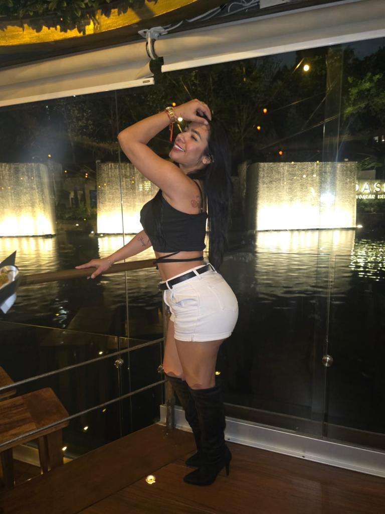 Chica busca chico en Pontevedra: Chica busca chico