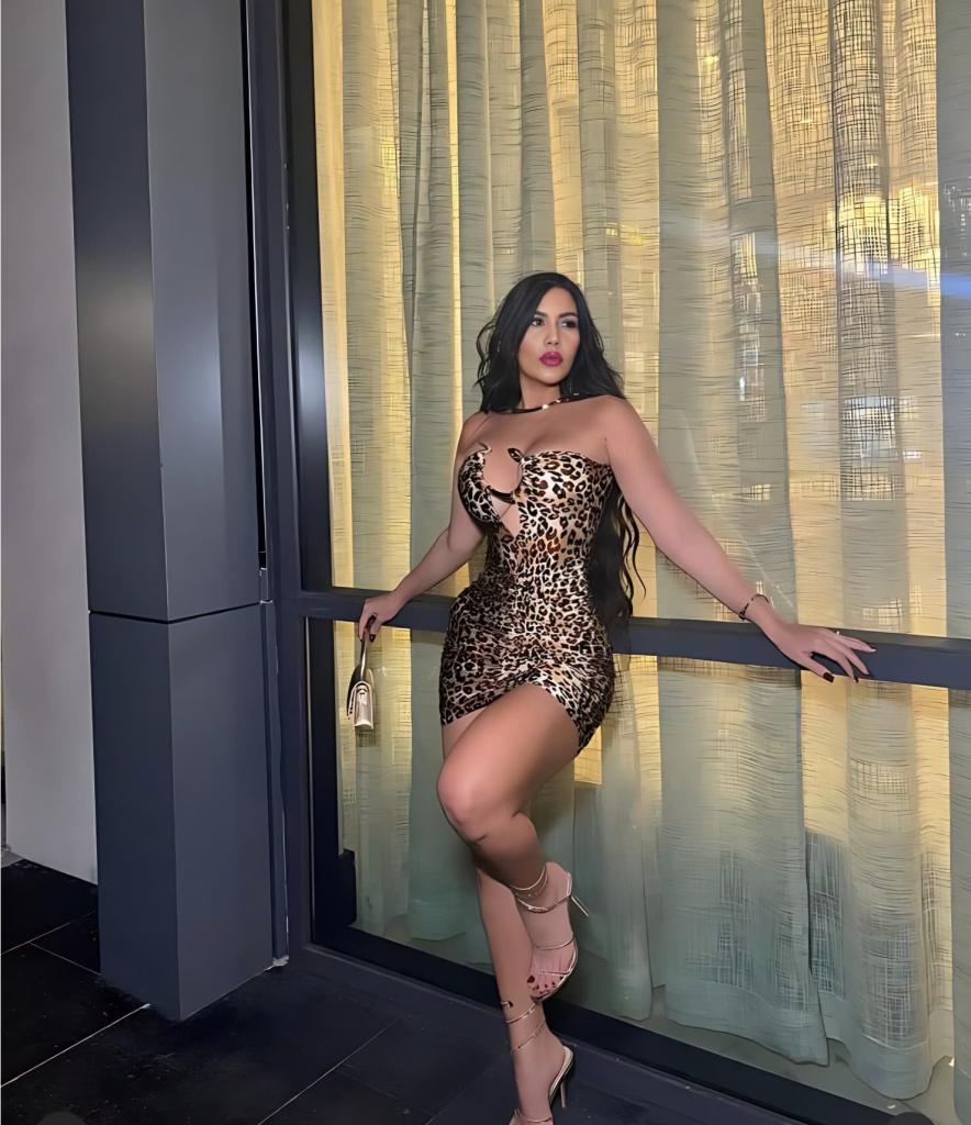 613576847: Chica busca chico en La Coruña