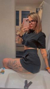 645061057: Chica busca chico en Madrid