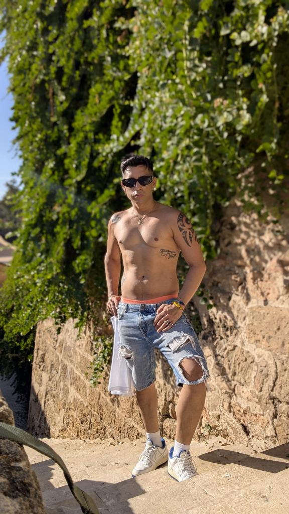 Chico busca chica en Mallorca: 