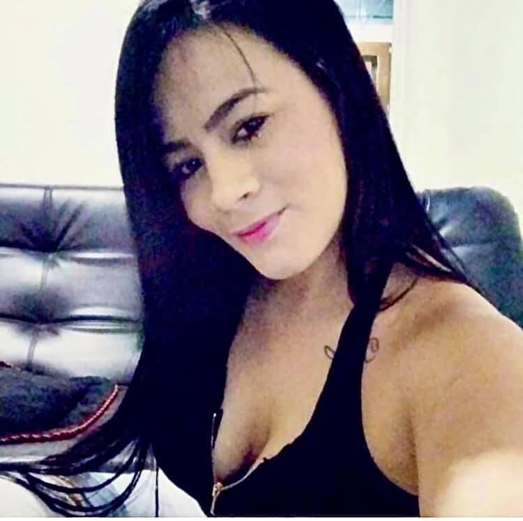 674548284: Chica busca chico en Barcelona