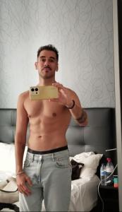 Chico busca chica en Las Palmas: 