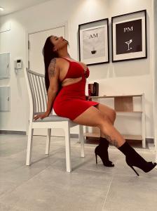 Chica busca chico en Sevilla: Chica busca chico