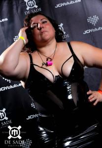 Chica busca chico en Sevilla: 