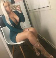 613351055: Chica busca chico en Málaga