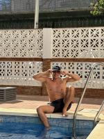 637120668: Chico busca chica en Sevilla