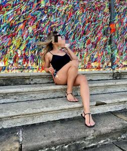 644686925: Chica busca chico en Navarra