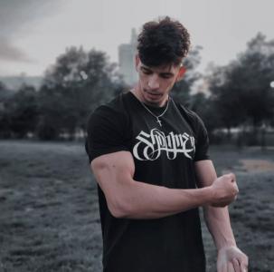 684766513: Chico busca chica en Tenerife