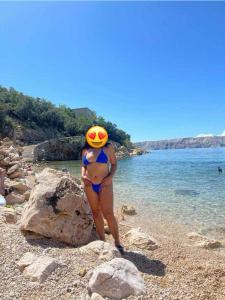 697638299: Chica busca chico en Málaga