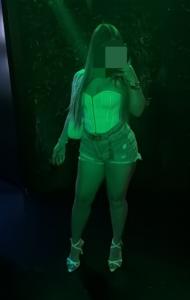 603659355: Chica busca chico en Gerona