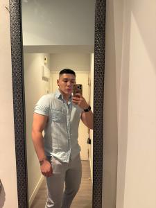 688753947: Chico busca chica en Madrid