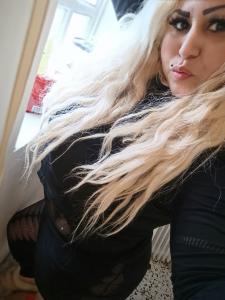 652316487: Chica busca chico en Cantabria