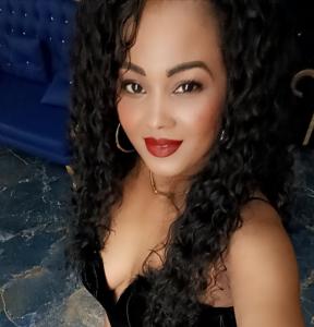 604113086: Chica busca chico en Málaga