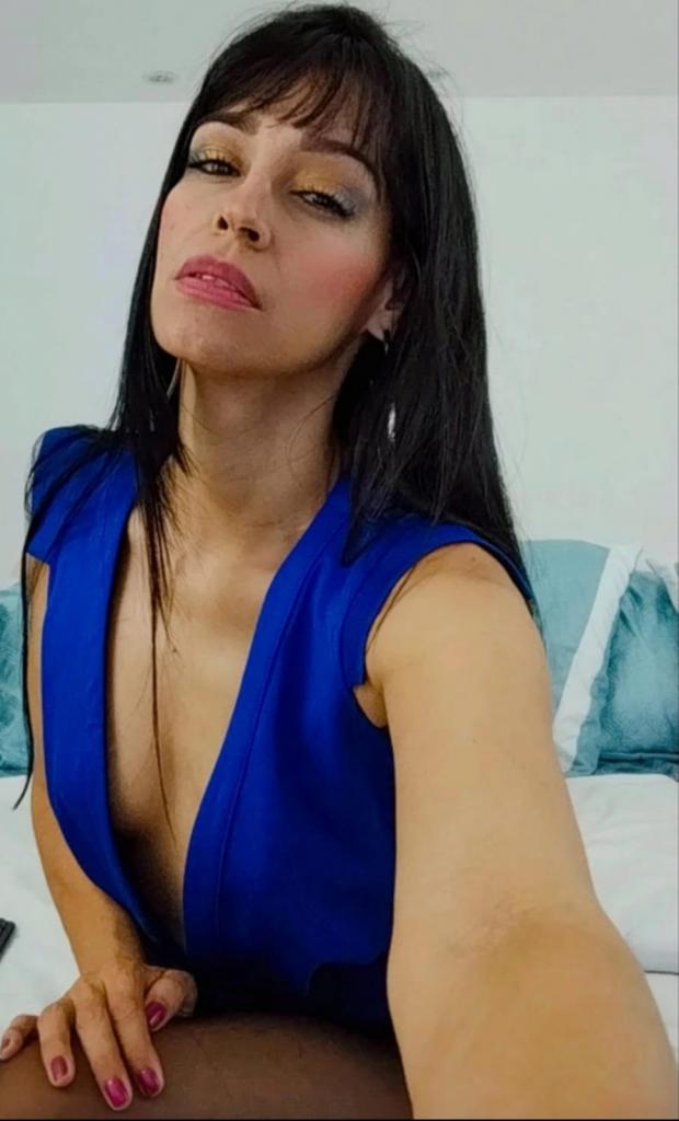 612232287: Chica busca chico en Valencia