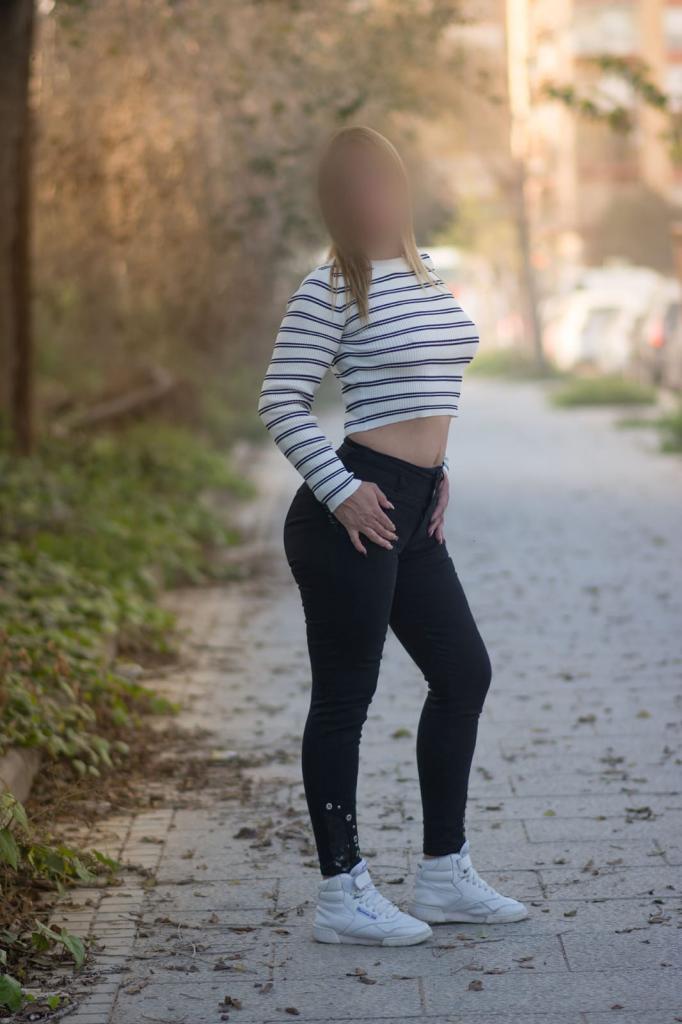 641922459: Chica busca chico en Valencia