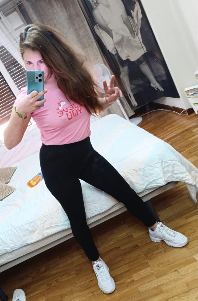 667507203: Chica busca chico en Valencia