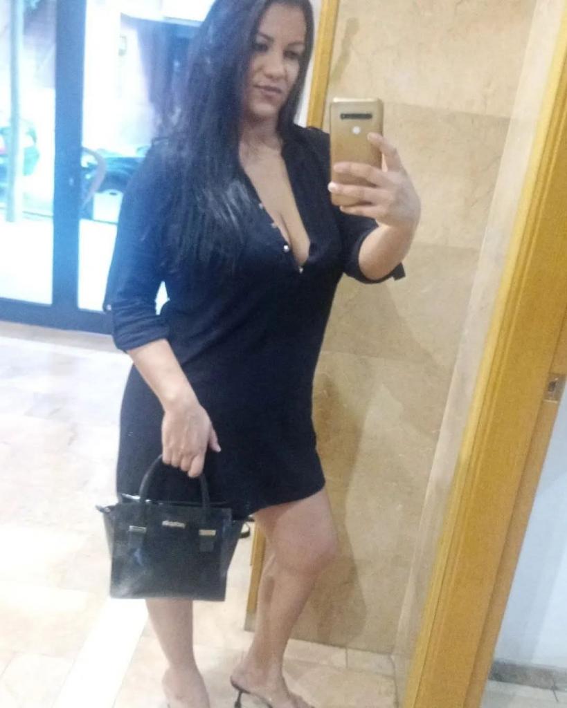 Chica busca chico en Huesca: 