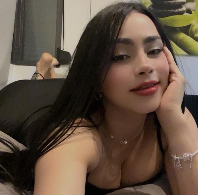 661484441: Chica busca chico en Alicante