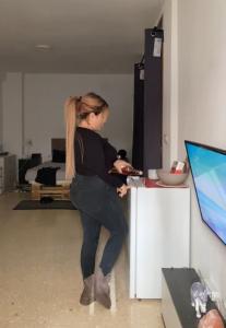 671210403: Chica busca chico en Valencia