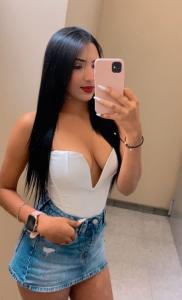 614008316: Chica busca chico en Barcelona