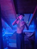 614559719: Chico busca chica en Madrid