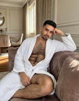 621335577: Chico busca chica en Barcelona