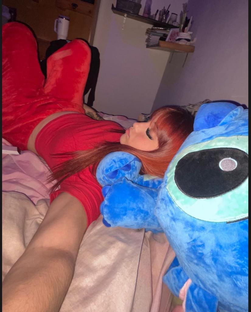 614923046: Chica busca chico en La Coruña