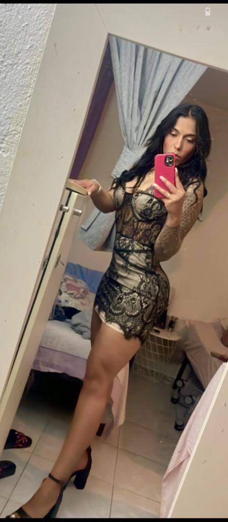 Chica busca chico en Barcelona: 