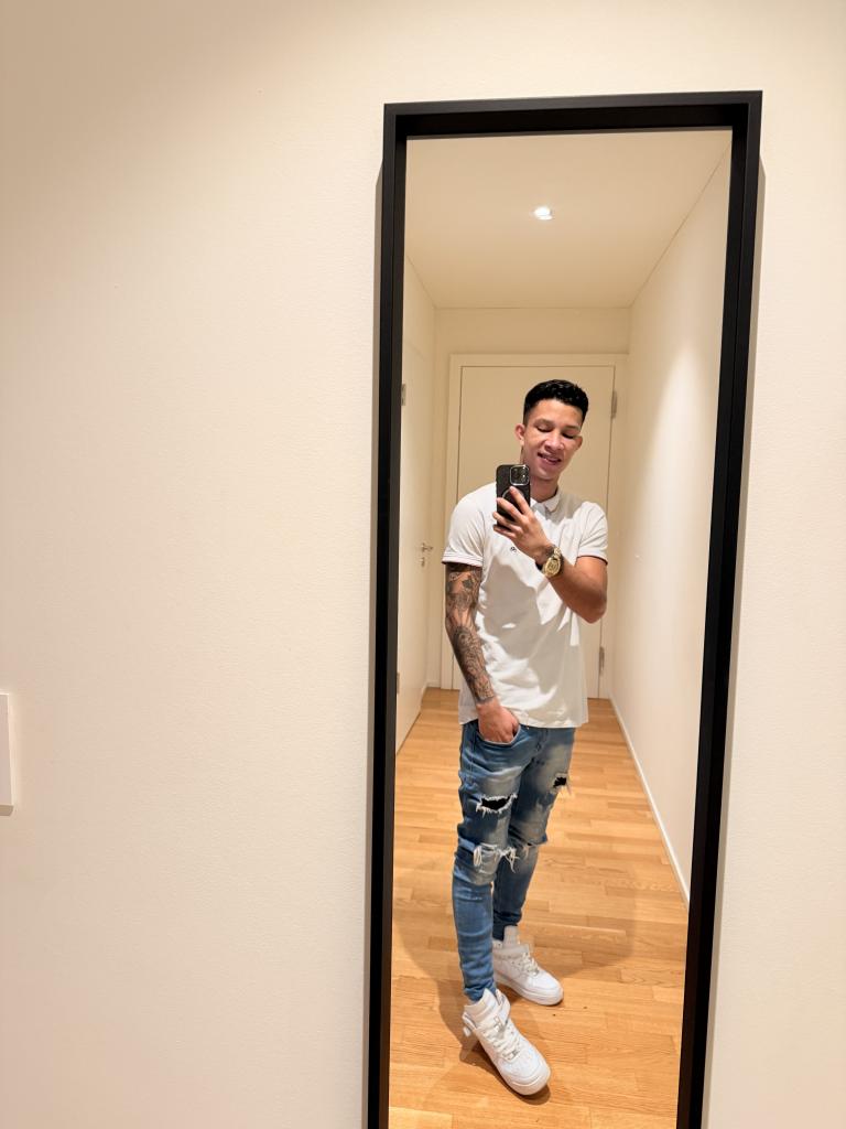 Chico busca chica en Tenerife: 