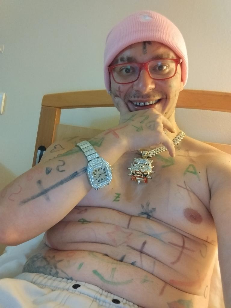 643690462: Chico busca chica en Ciudad Real