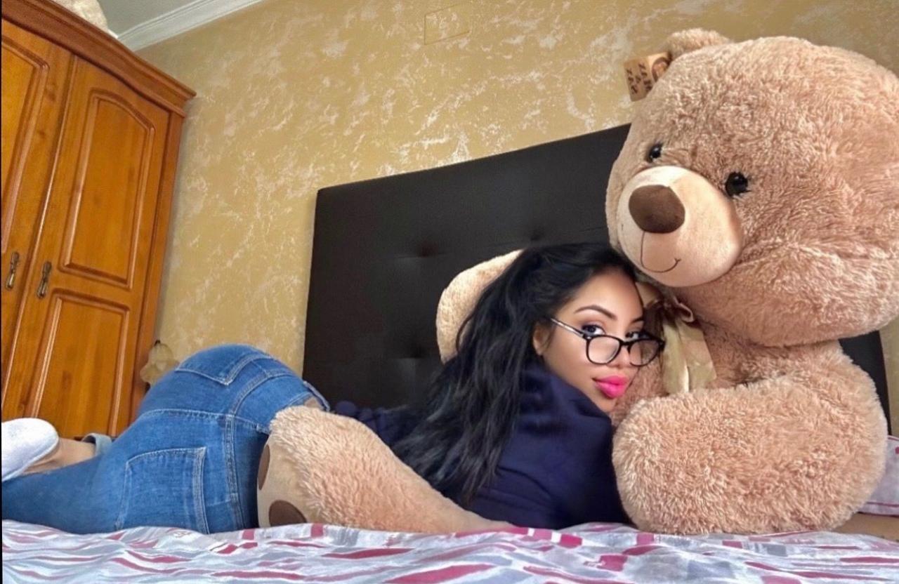 Chica busca chico en Almería: 