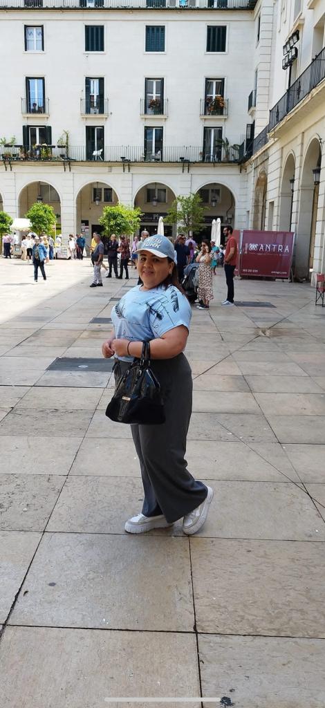 632189990: Chica busca chico en Alicante