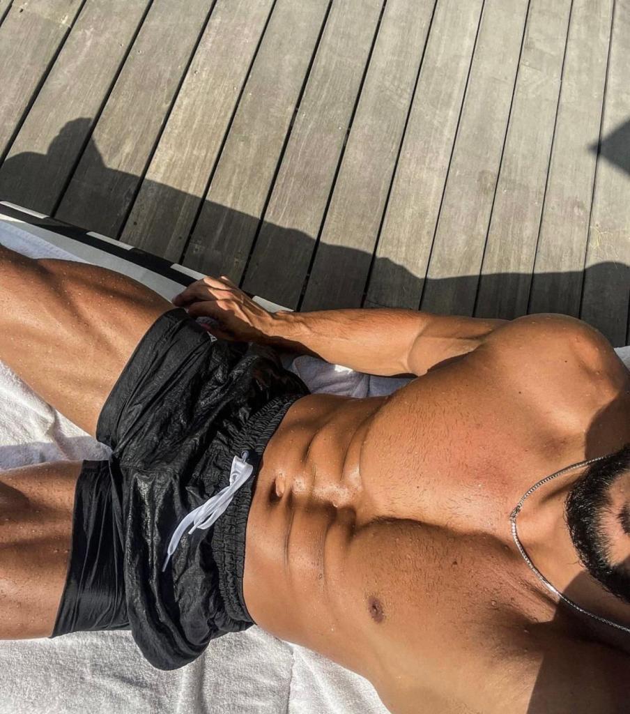 Chico busca chica en Málaga: 