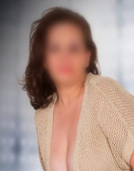 602711401: Chica busca chico en Barcelona