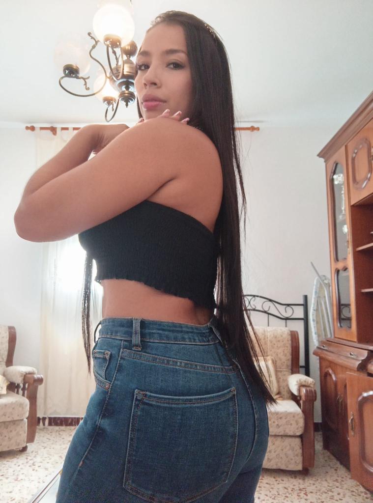 Chica busca chico en Cádiz: 