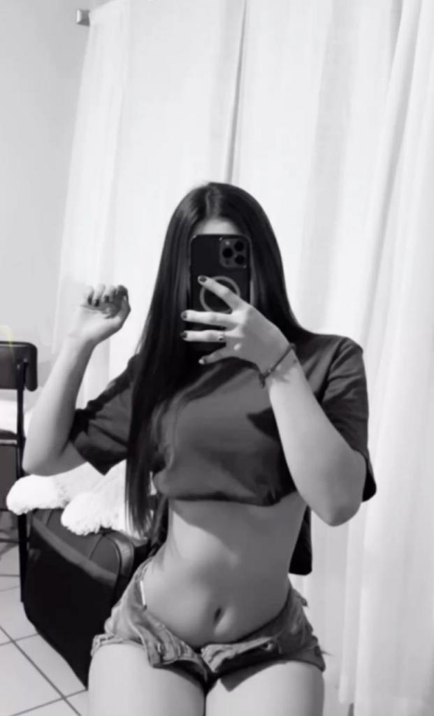 Chica busca chico en Tenerife: Chica busca chico