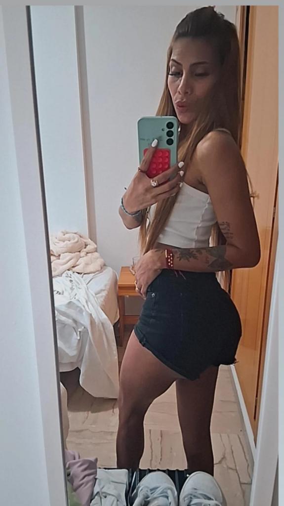 641822341: Chica busca chico en La Coruña