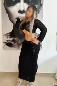 609925031: Chica busca chico en Gerona