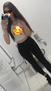 642559245: Chica busca chico en Lérida