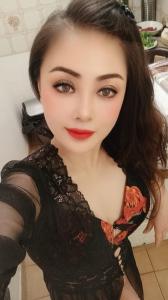 663993864: Chica busca chico en Barcelona