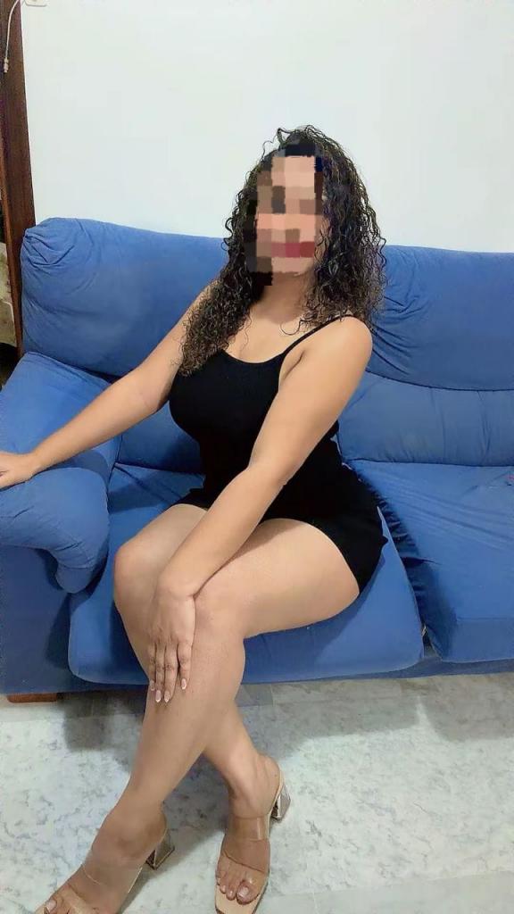 622561777: Chica busca chico en Sevilla