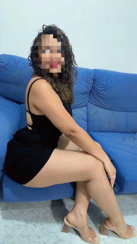 622561777: Chica busca chico en Sevilla