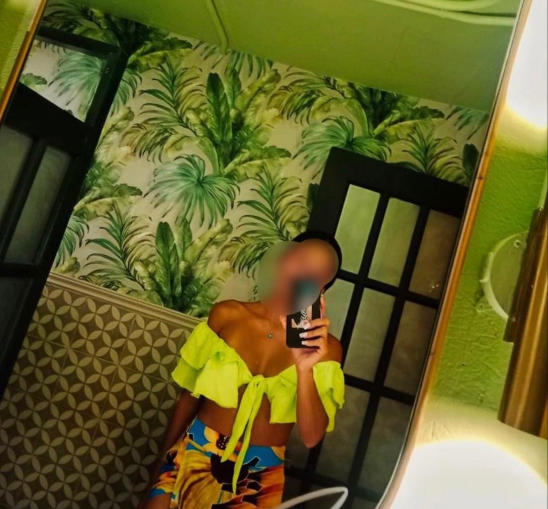 Chica busca chico en Granada: 