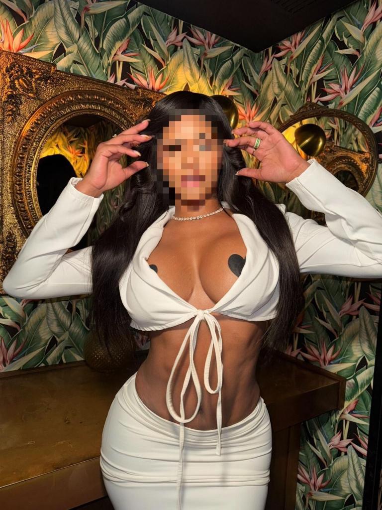 Chica busca chico en Barcelona: 