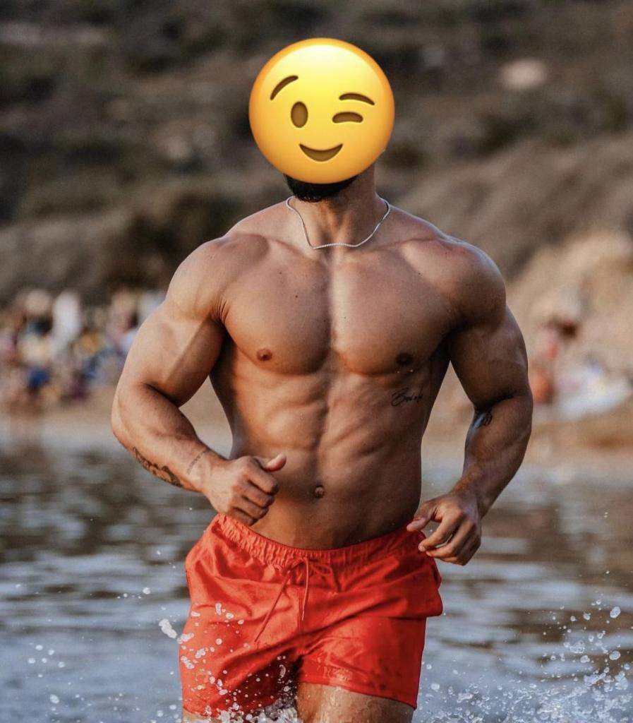 Chico busca chica en Málaga: 